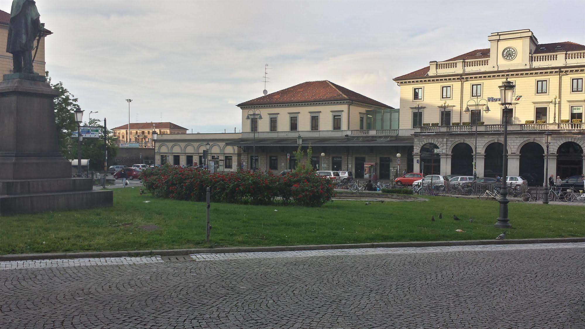 Hotel Stazione Novara Exterior foto